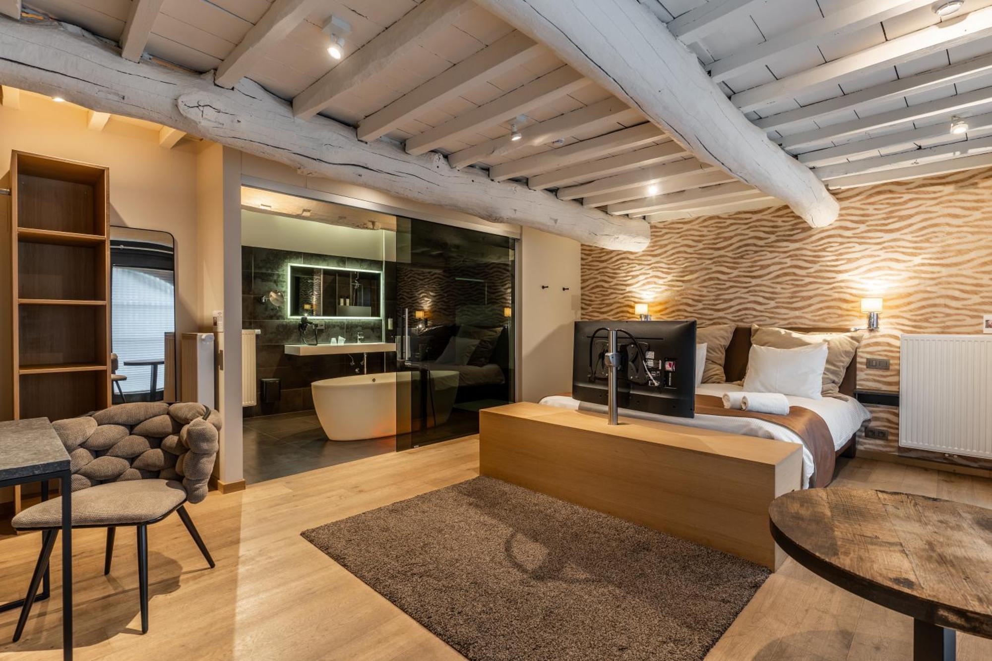 Hotel Le Manoir 마르쉐앵파멩느 외부 사진