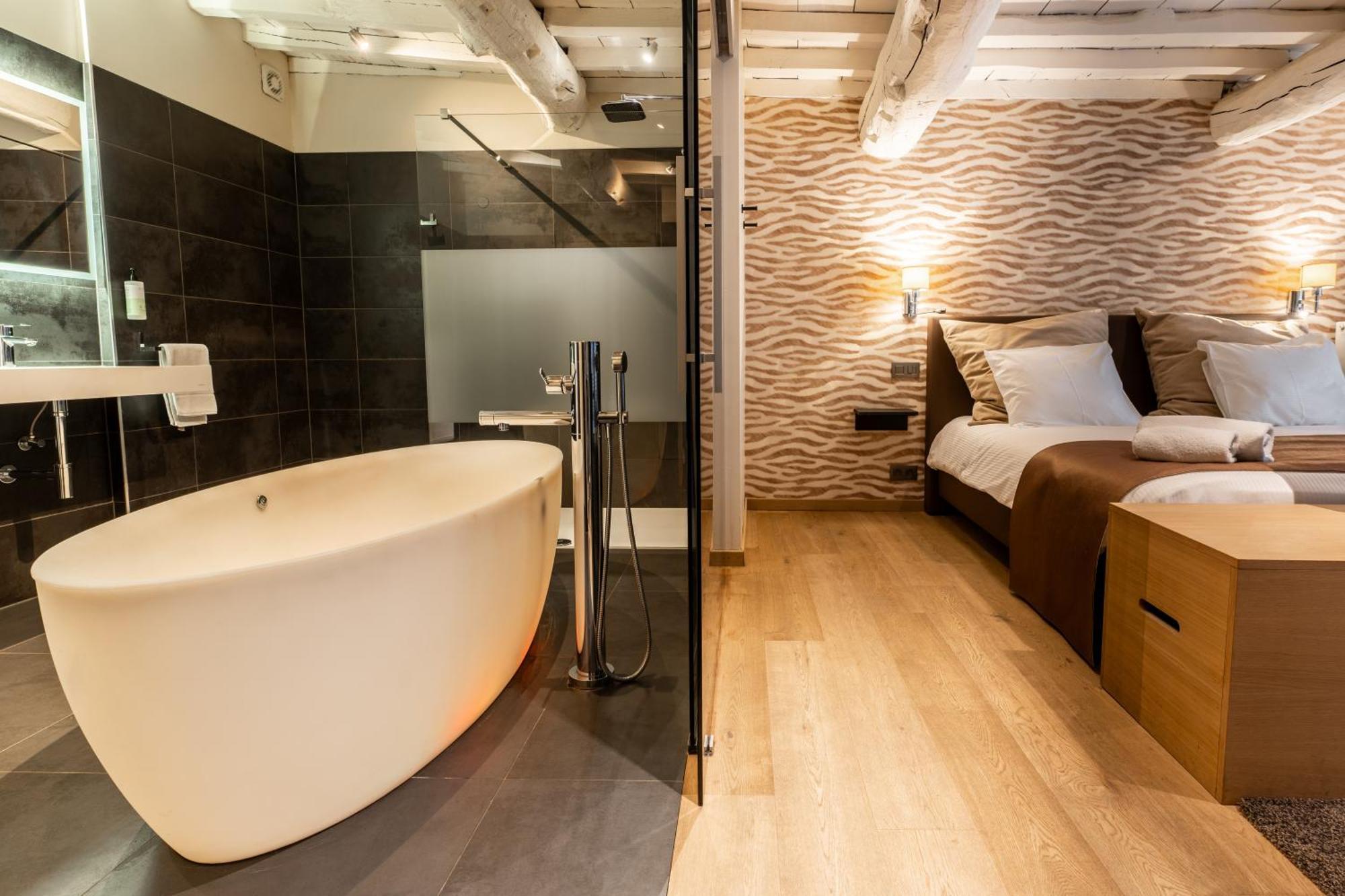 Hotel Le Manoir 마르쉐앵파멩느 외부 사진