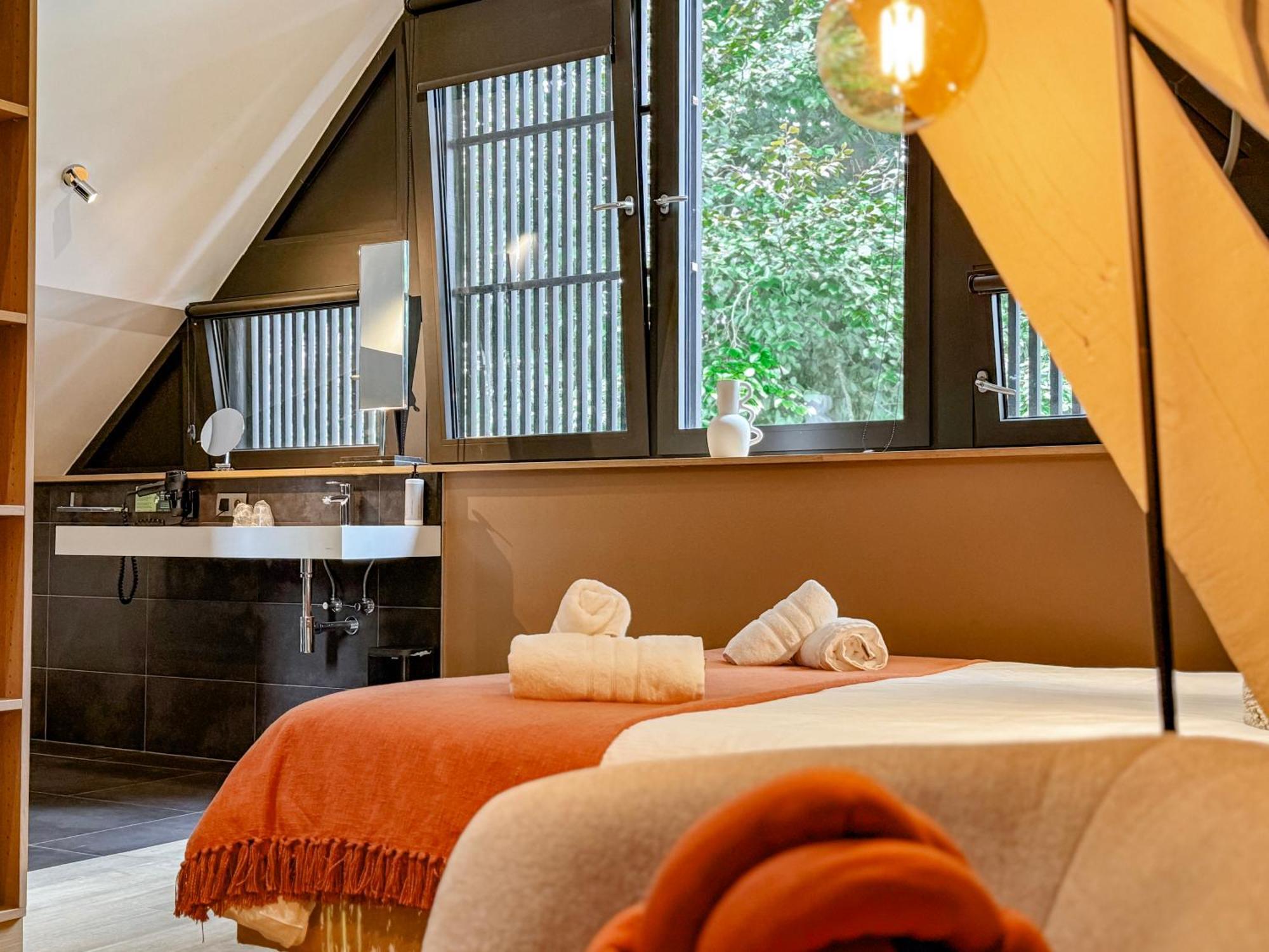 Hotel Le Manoir 마르쉐앵파멩느 외부 사진
