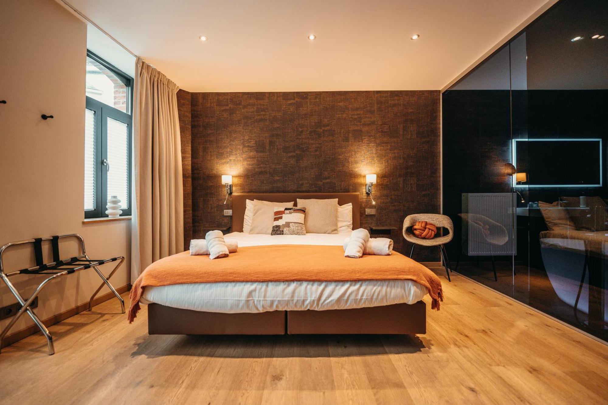 Hotel Le Manoir 마르쉐앵파멩느 외부 사진